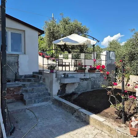 Santa Giulia Wide Sea View Flat Crocetta (Liguria)